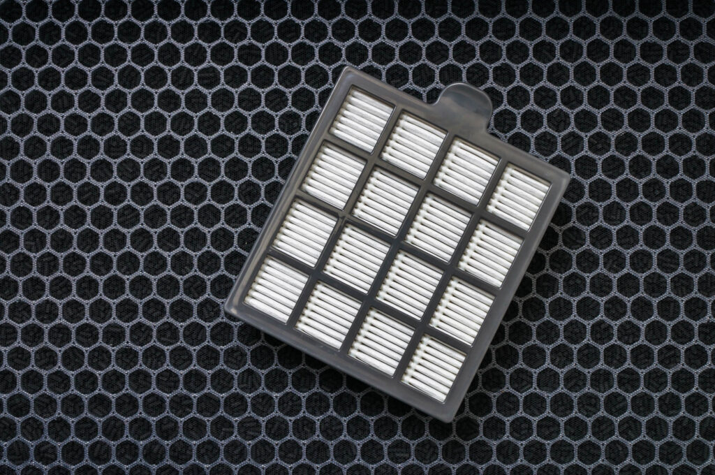 How Activated Carbon Filters Remove Odors and Pollutants